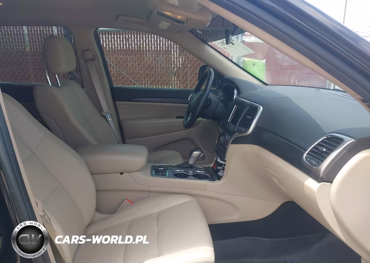 2019 Jeep Grand Cherokee Laredo E 4X4 VIN:1C4RJFAG9KC754163 - 5