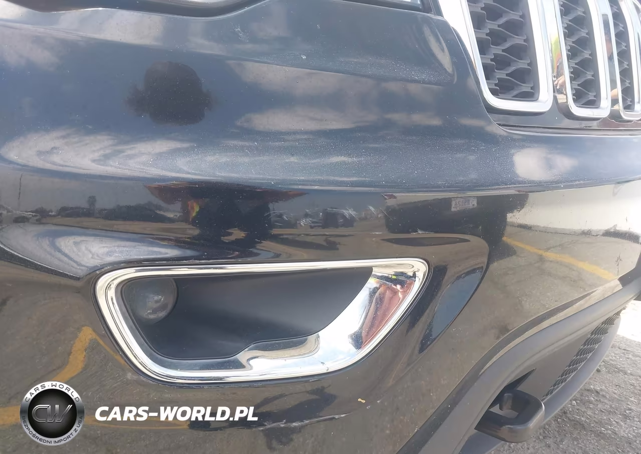 2019 Jeep Grand Cherokee Laredo E 4X4 VIN:1C4RJFAG9KC754163 - 6