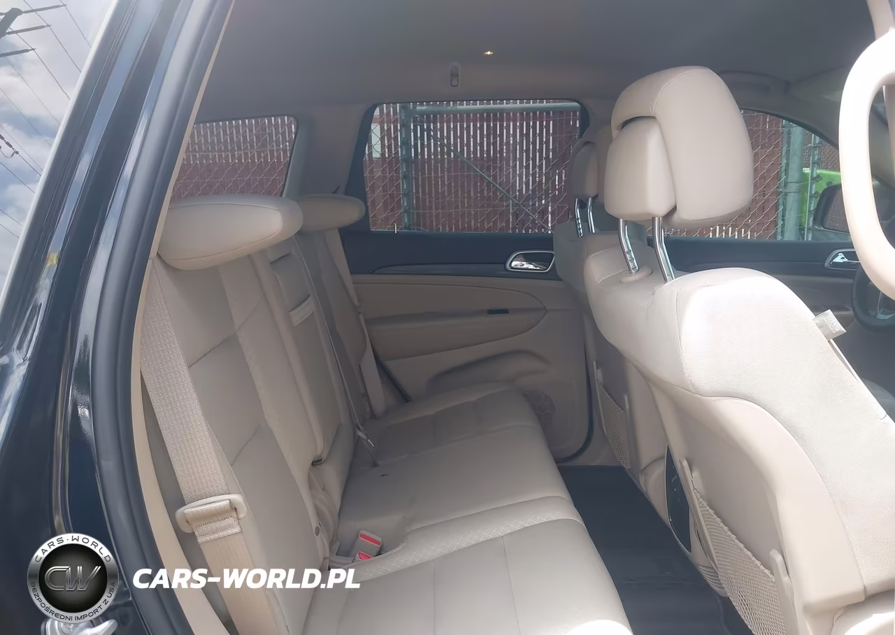 2019 Jeep Grand Cherokee Laredo E 4X4 VIN:1C4RJFAG9KC754163 - 8