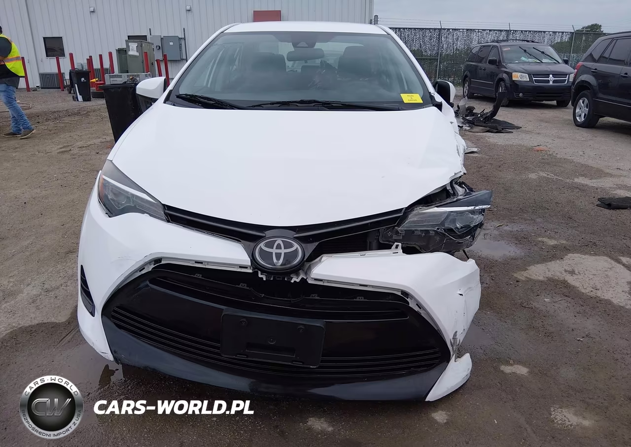 2019 Toyota Corolla Le VIN:2T1BURHE3KC138576 - 12