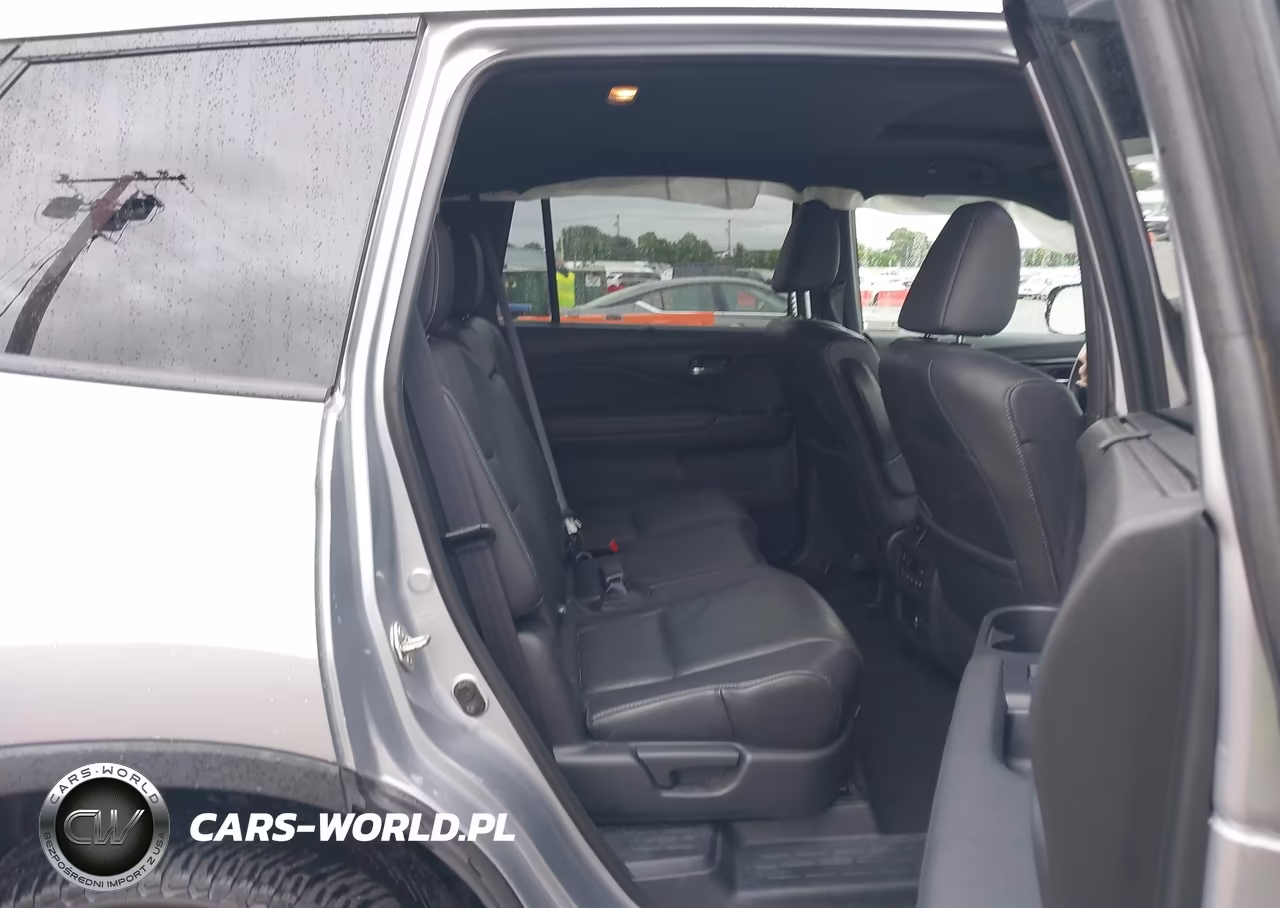 2019 Honda Passport Elite VIN:5FNYF8H0XKB002573 - 8