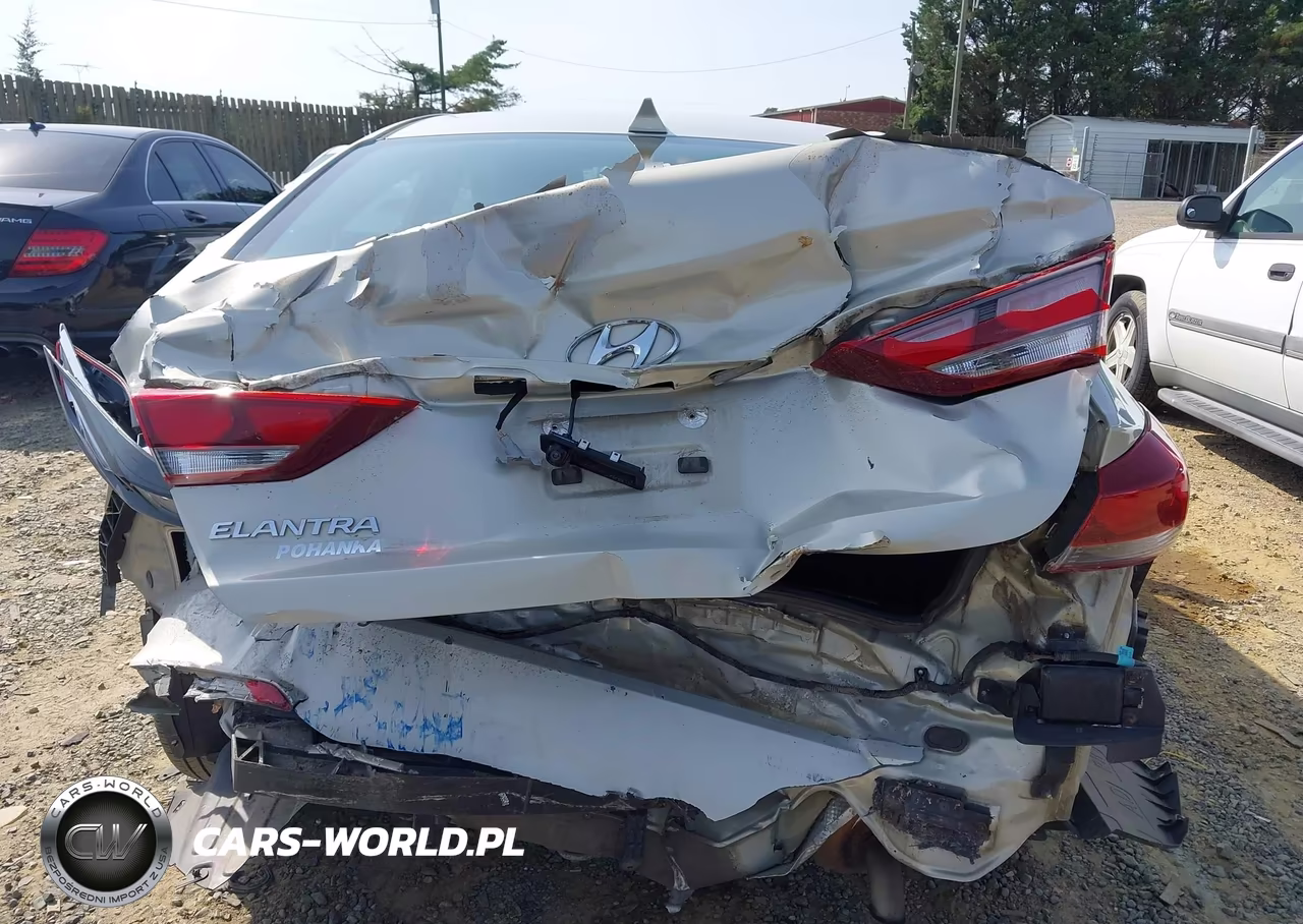 2018 Hyundai Elantra Sel VIN:KMHD84LF4JU471687 - 17