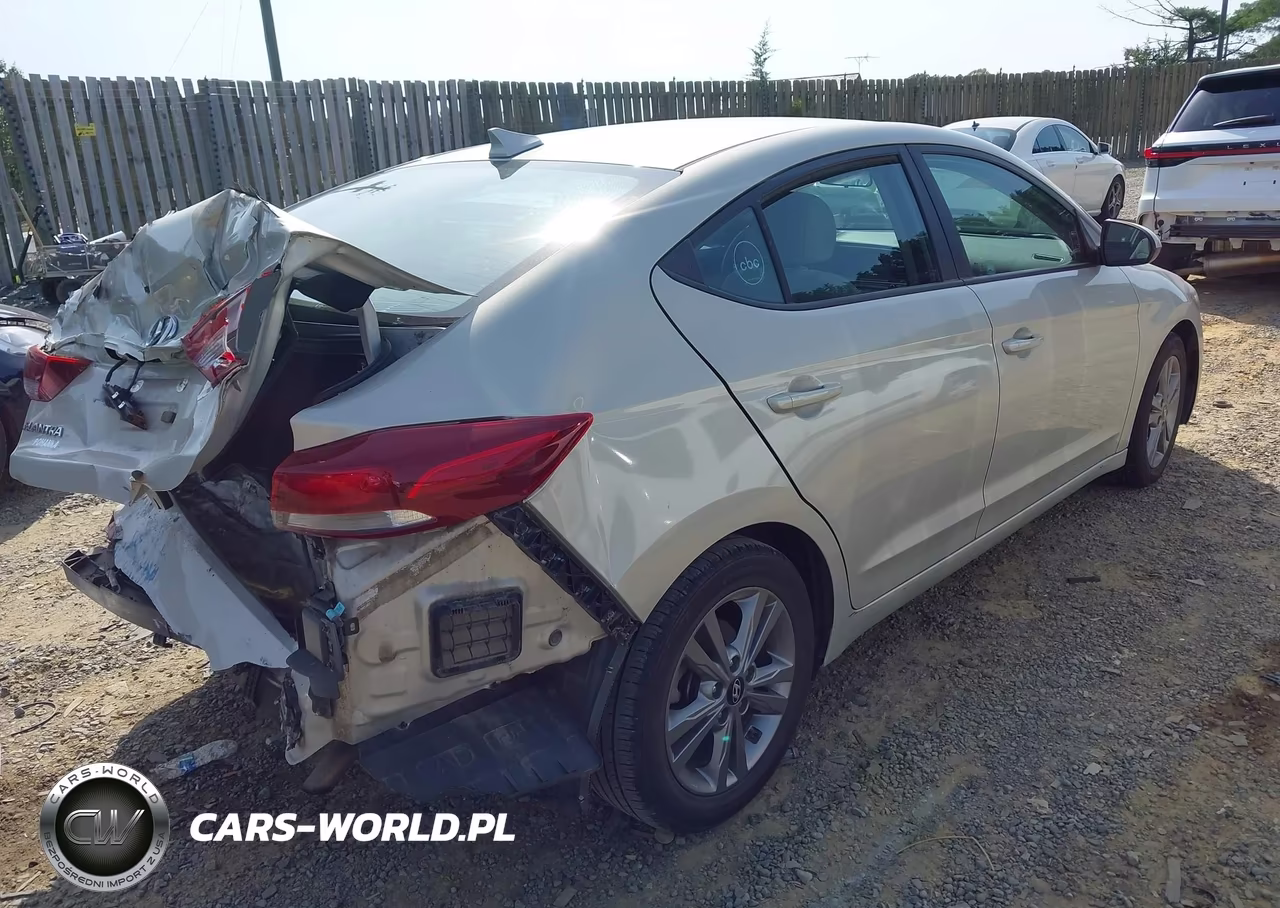 2018 Hyundai Elantra Sel VIN:KMHD84LF4JU471687 - 4
