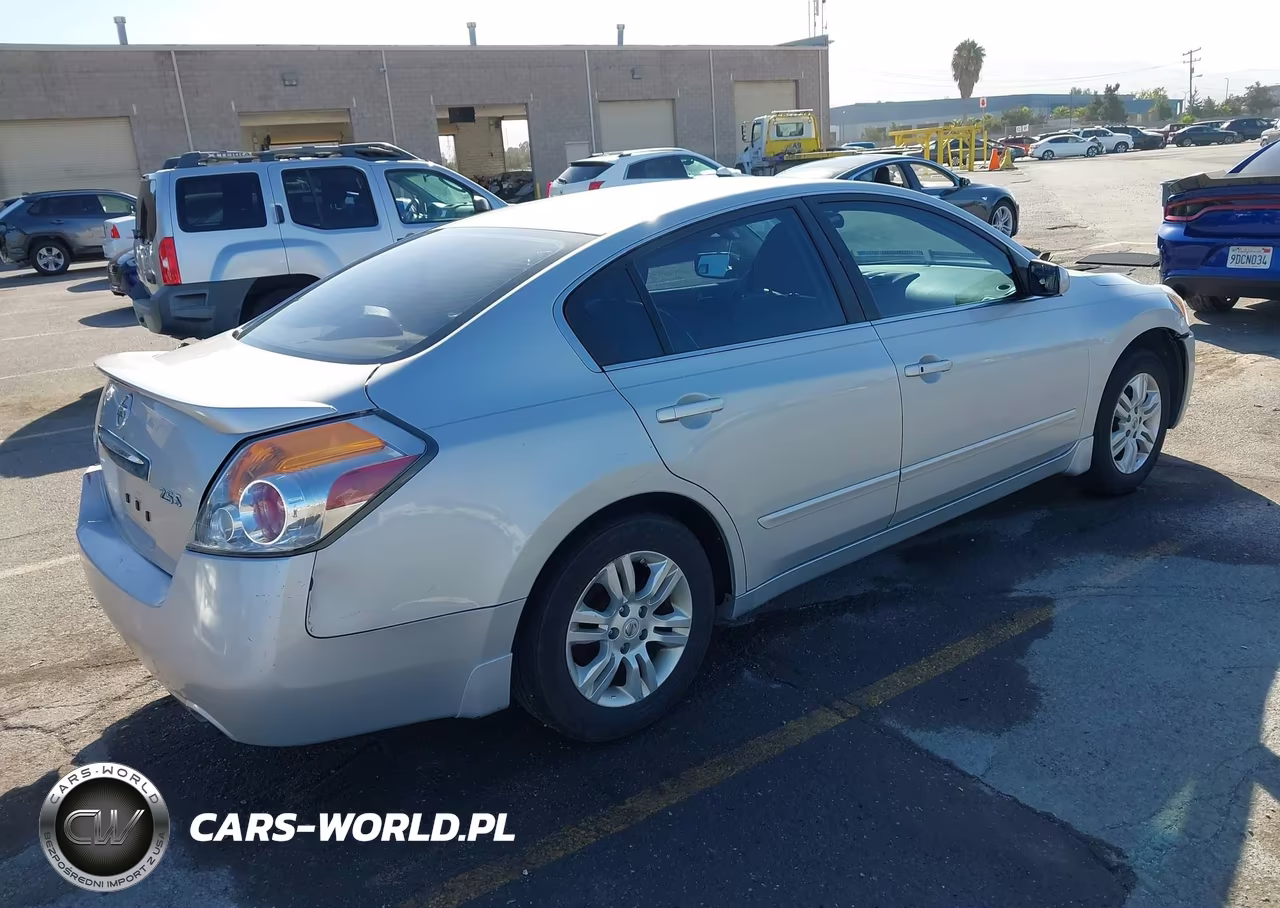 2012 Nissan Altima 2.5 S VIN:1N4AL2AP9CN412417 - 4