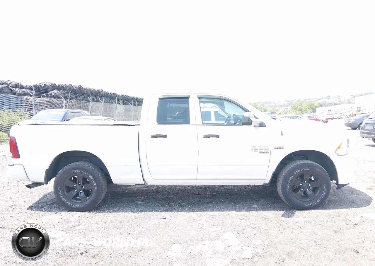 2019 Ram 1500 Classic Express 4X4 6'4 Box VIN:1C6RR7FT8KS551380 - 13