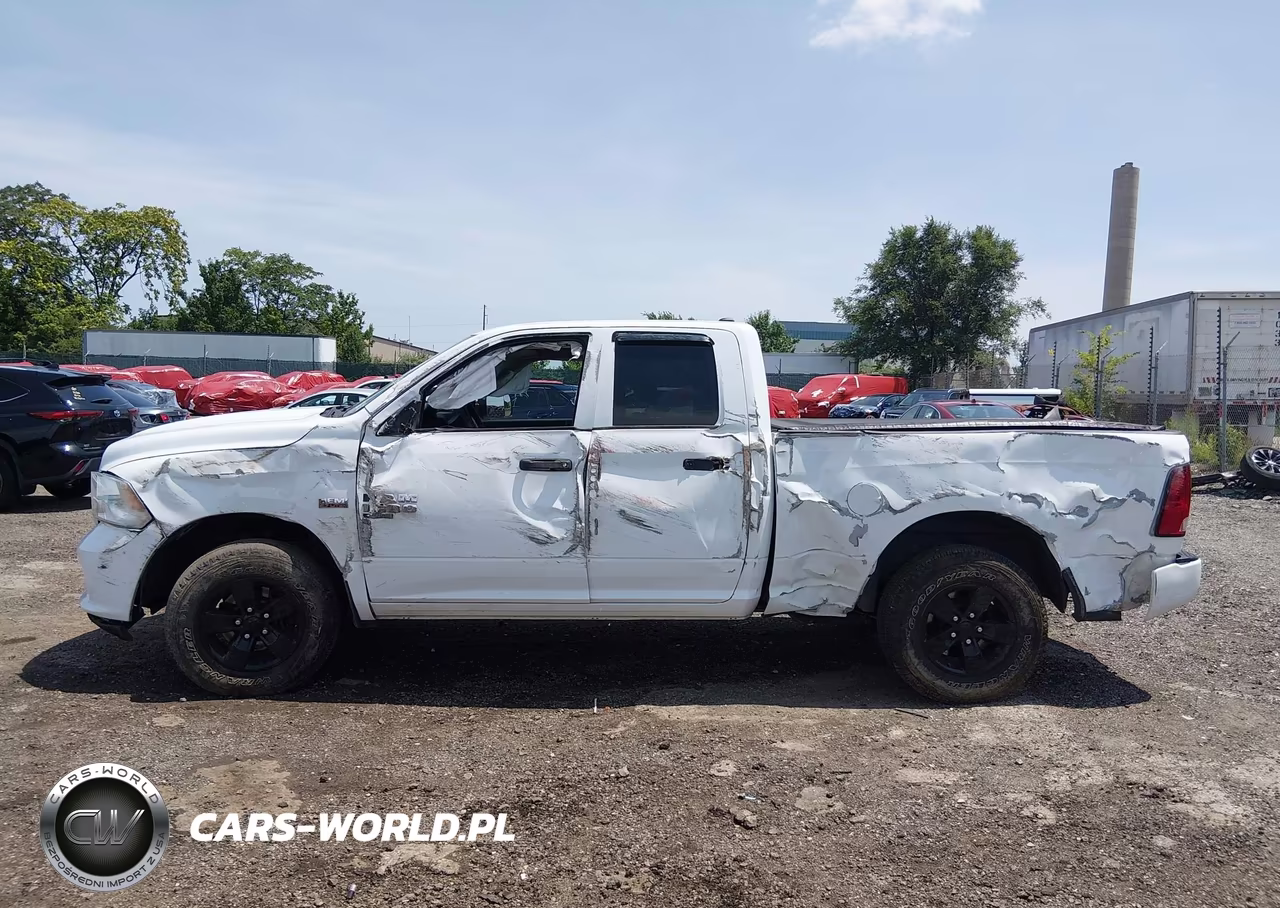 2019 Ram 1500 Classic Express 4X4 6'4 Box VIN:1C6RR7FT8KS551380 - 14