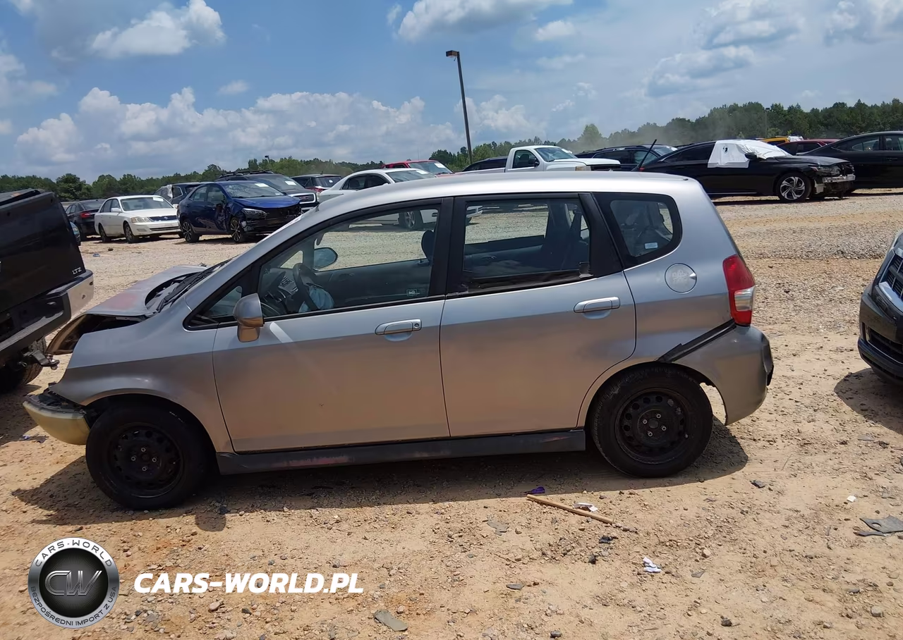 2007 Honda Fit VIN:JHMGD38417S045425 - 15
