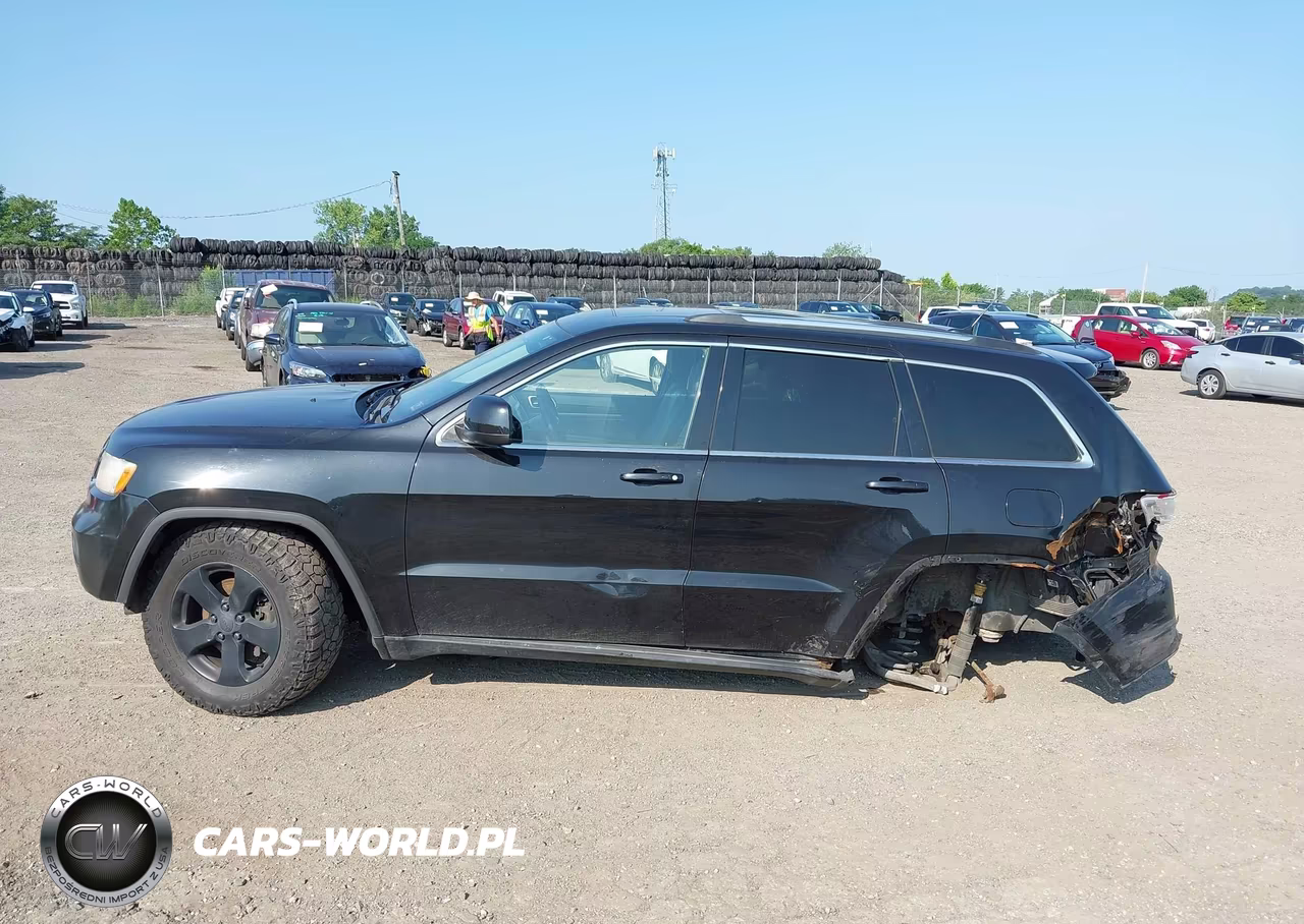 2012 Jeep Grand Cherokee Laredo VIN:1C4RJFAG6CC132525 - 15
