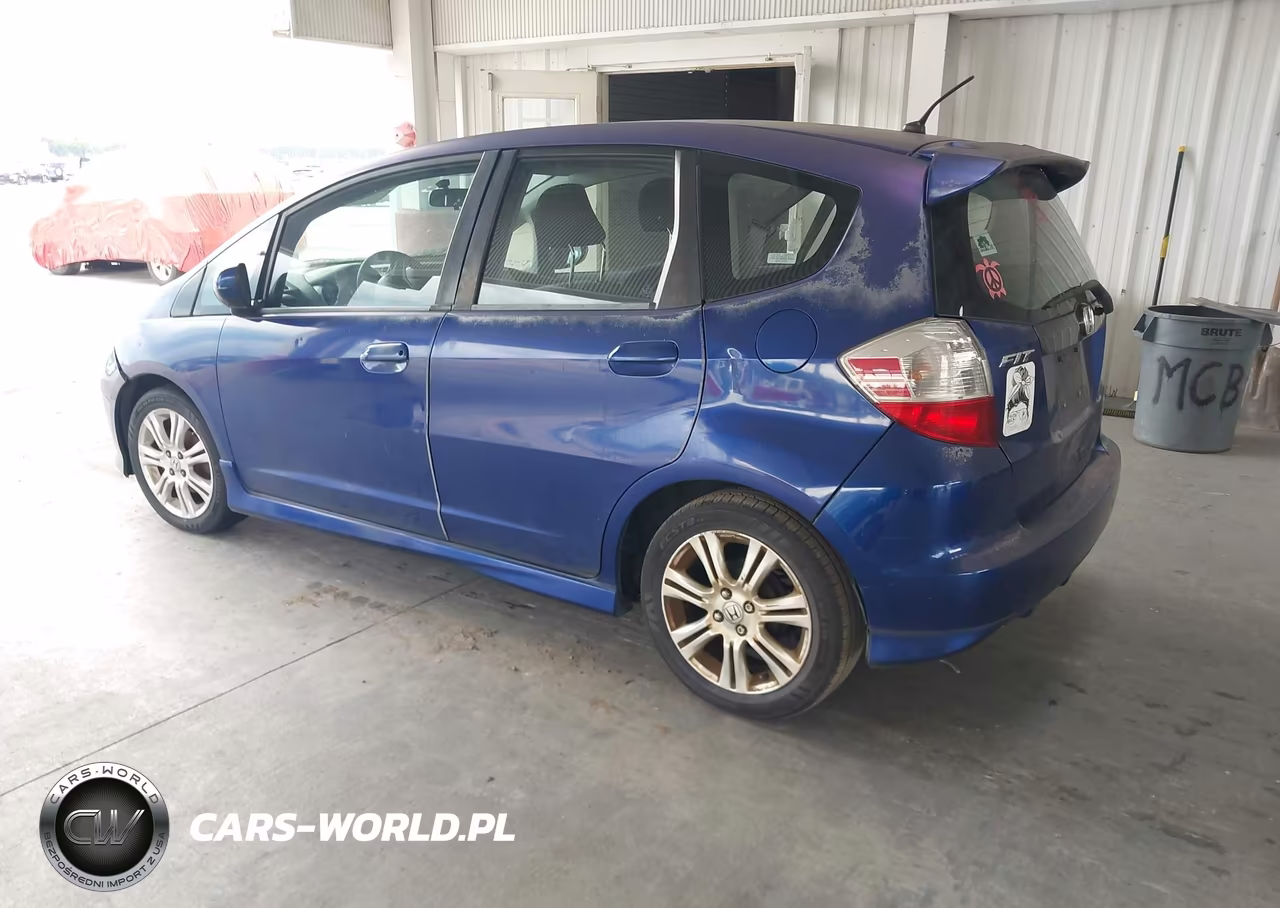 2009 Honda Fit Sport VIN:JHMGE88409S018178 - 3