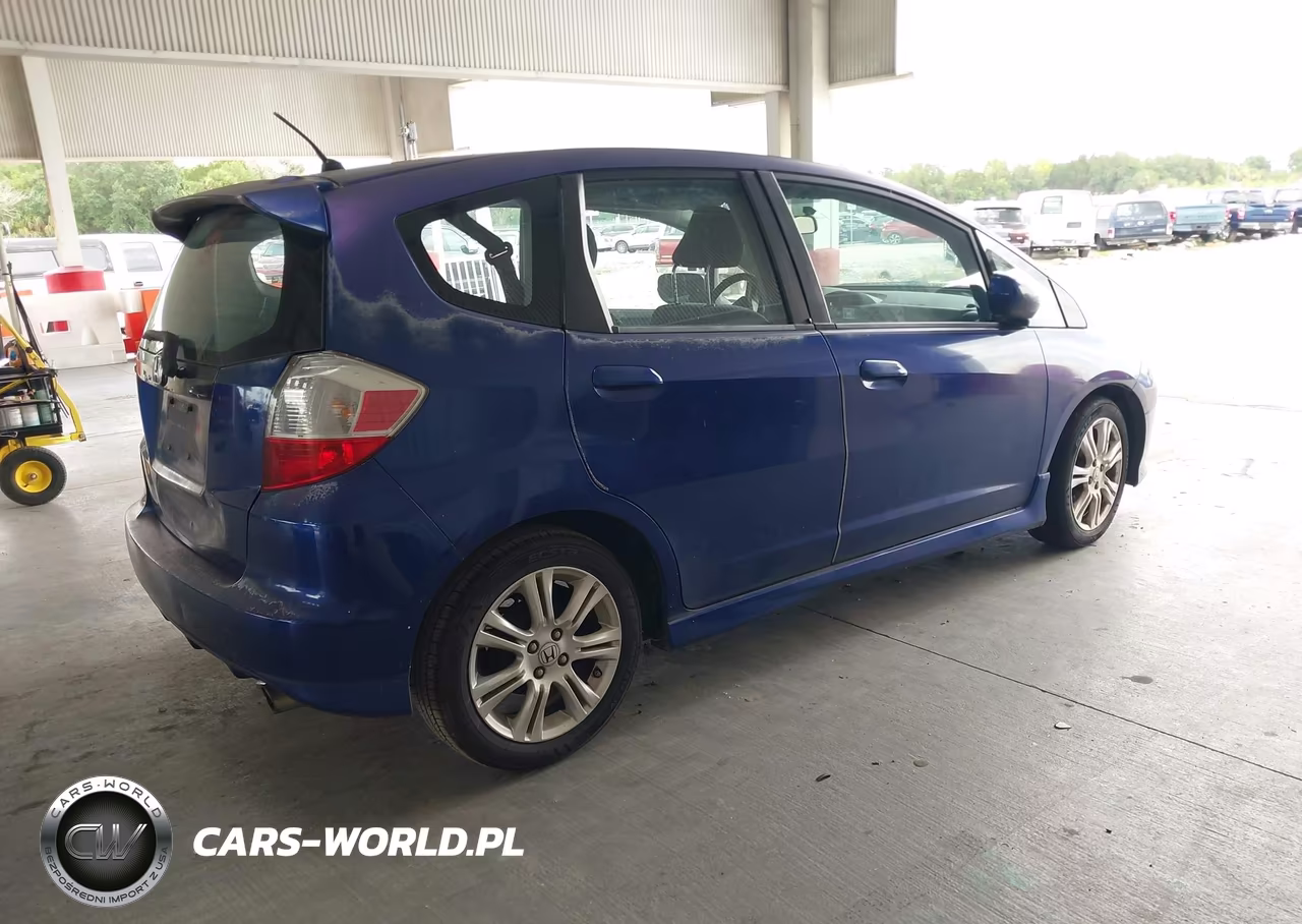 2009 Honda Fit Sport VIN:JHMGE88409S018178 - 4