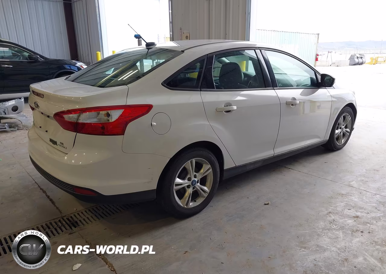2013 Ford Focus Se VIN:1FADP3F28DL221394 - 4