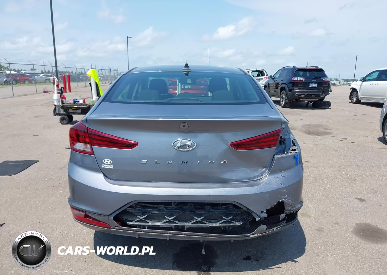 2019 Hyundai Elantra Value Edition VIN:KMHD84LF5KU867595 - 16