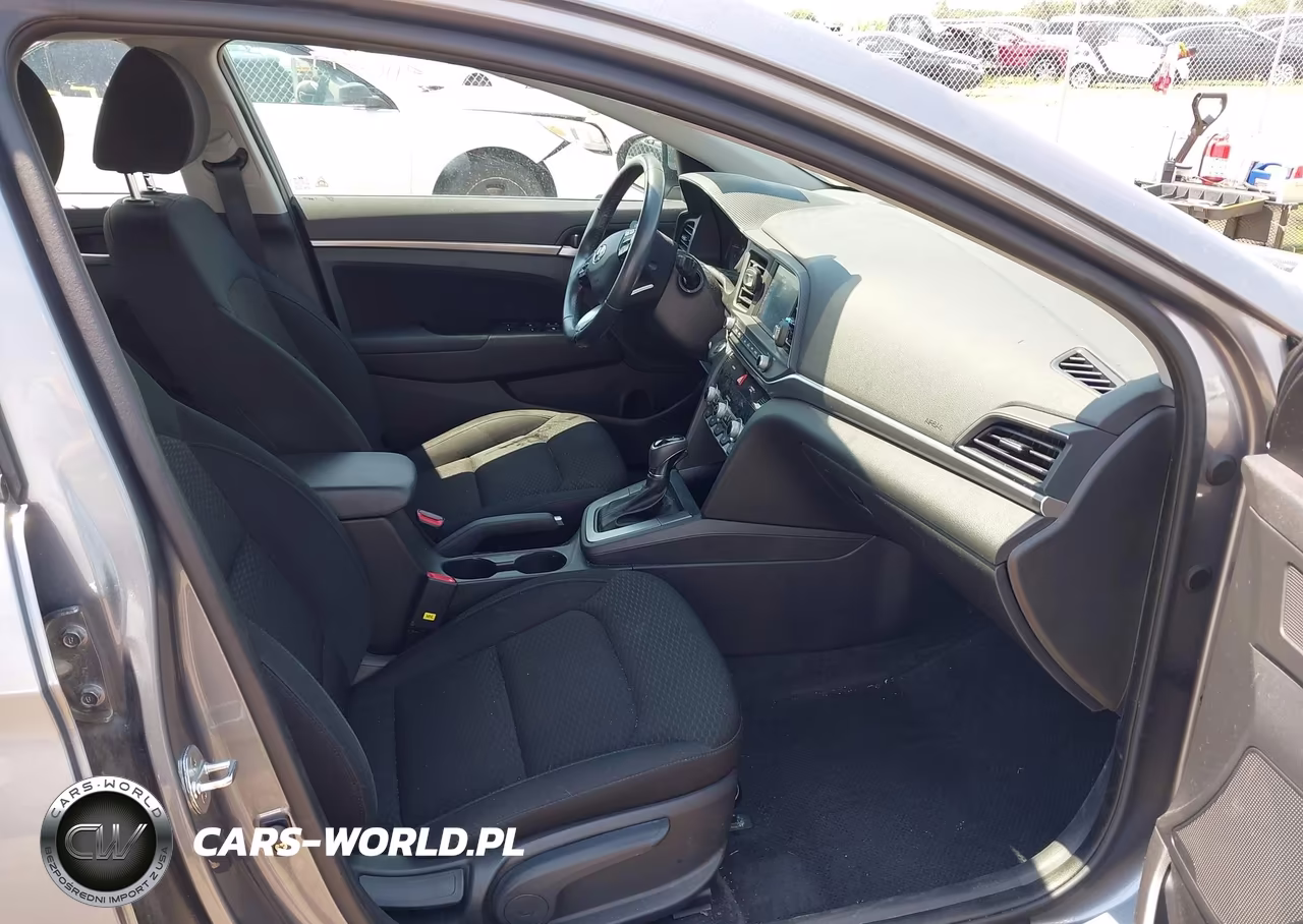 2019 Hyundai Elantra Value Edition VIN:KMHD84LF5KU867595 - 5