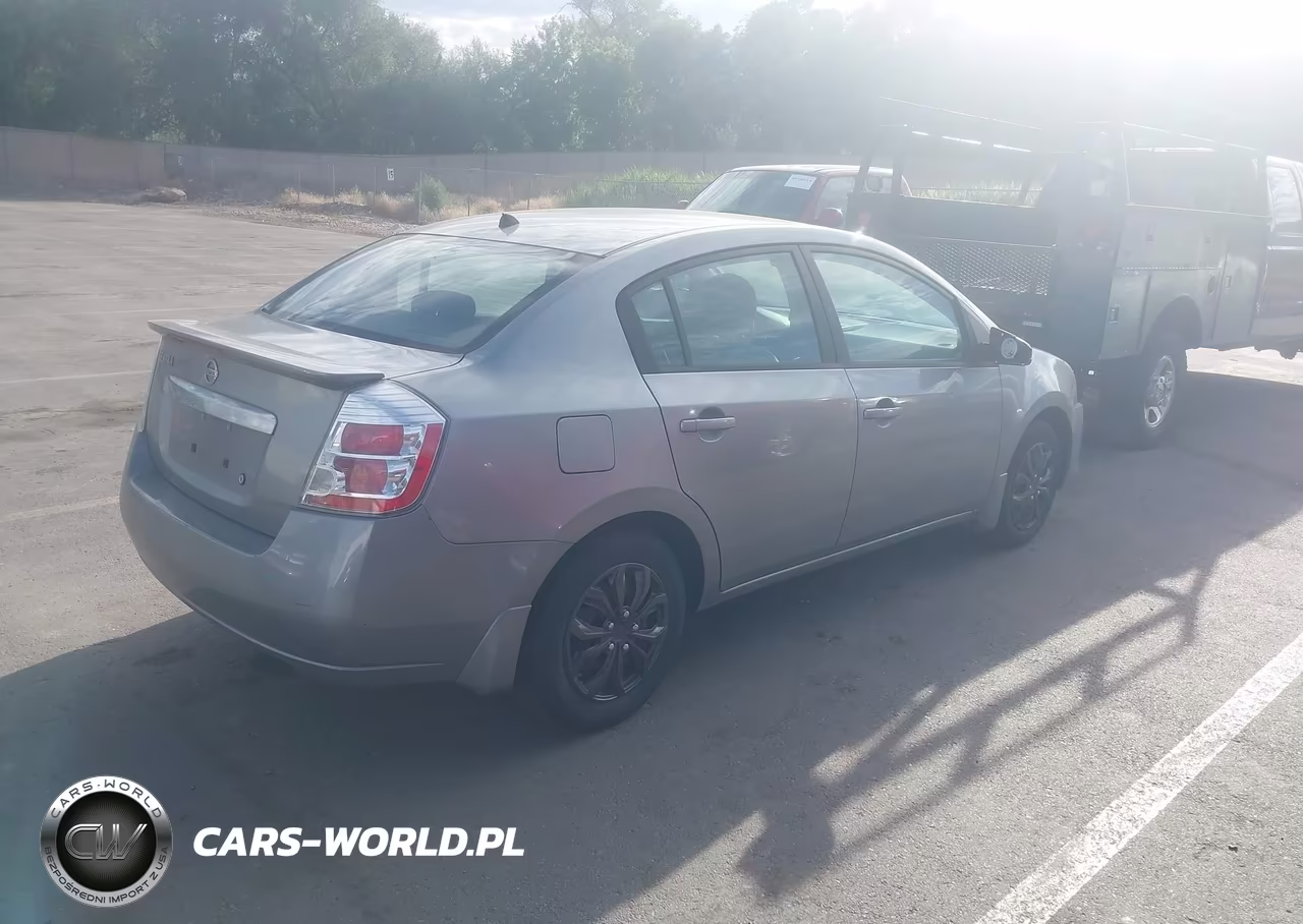 2011 Nissan Sentra 2.0 VIN:3N1AB6AP7BL696930 - 4