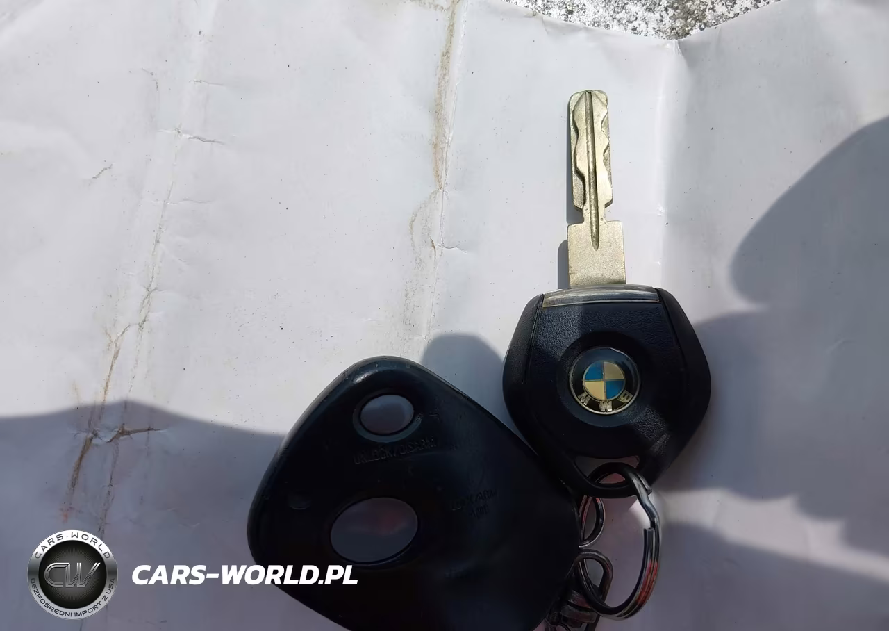 1998 BMW 328Ic VIN:WBABK8327WEY87233 - 11