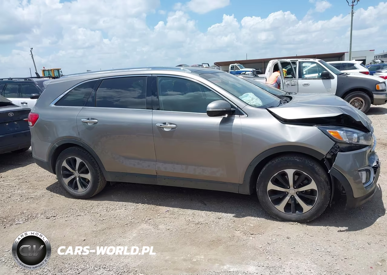 2017 Kia Sorento 2.0T Ex VIN:5XYPH4A19HG208003 - 13