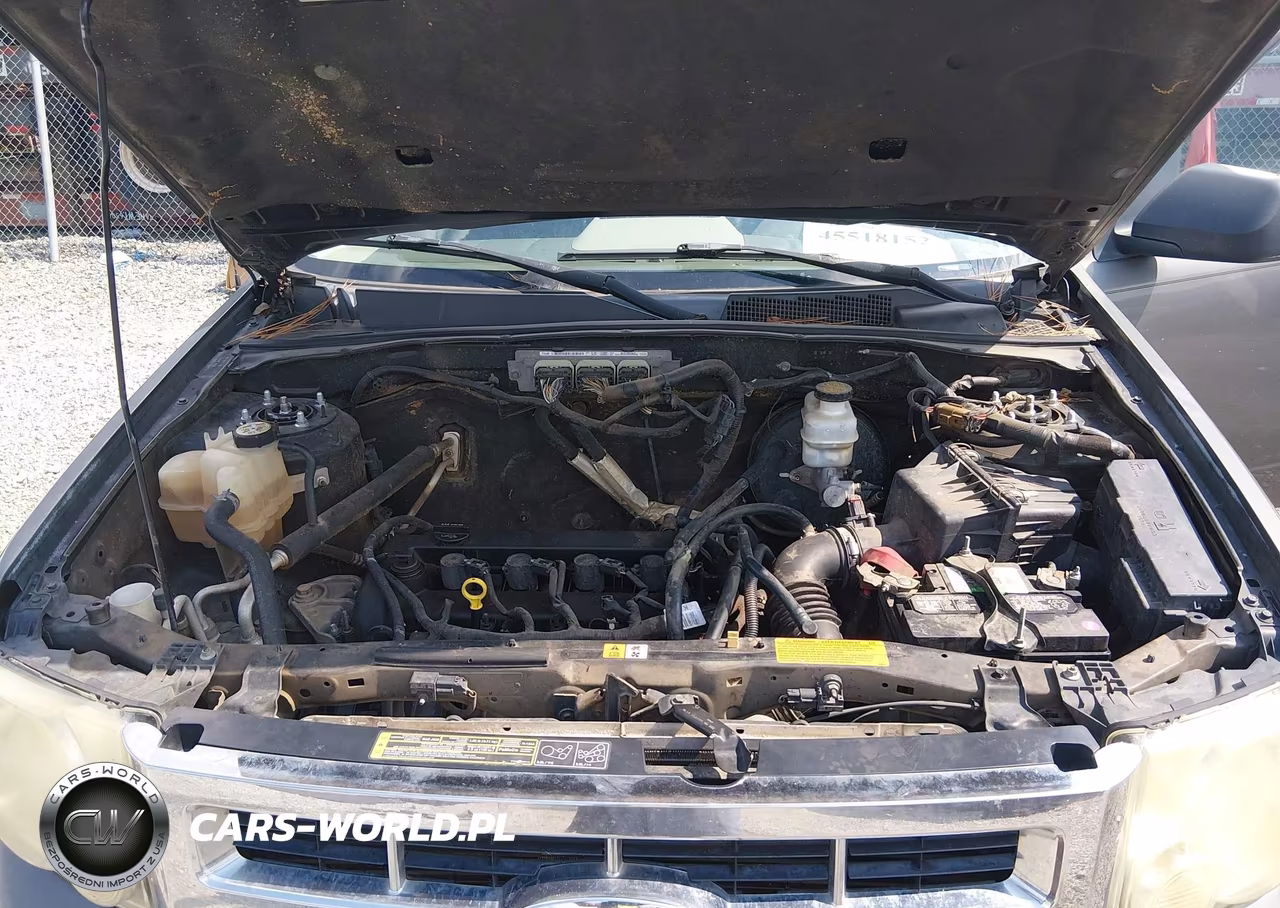 2010 Ford Escape Xls VIN:1FMCU0C78AKD04740 - 10