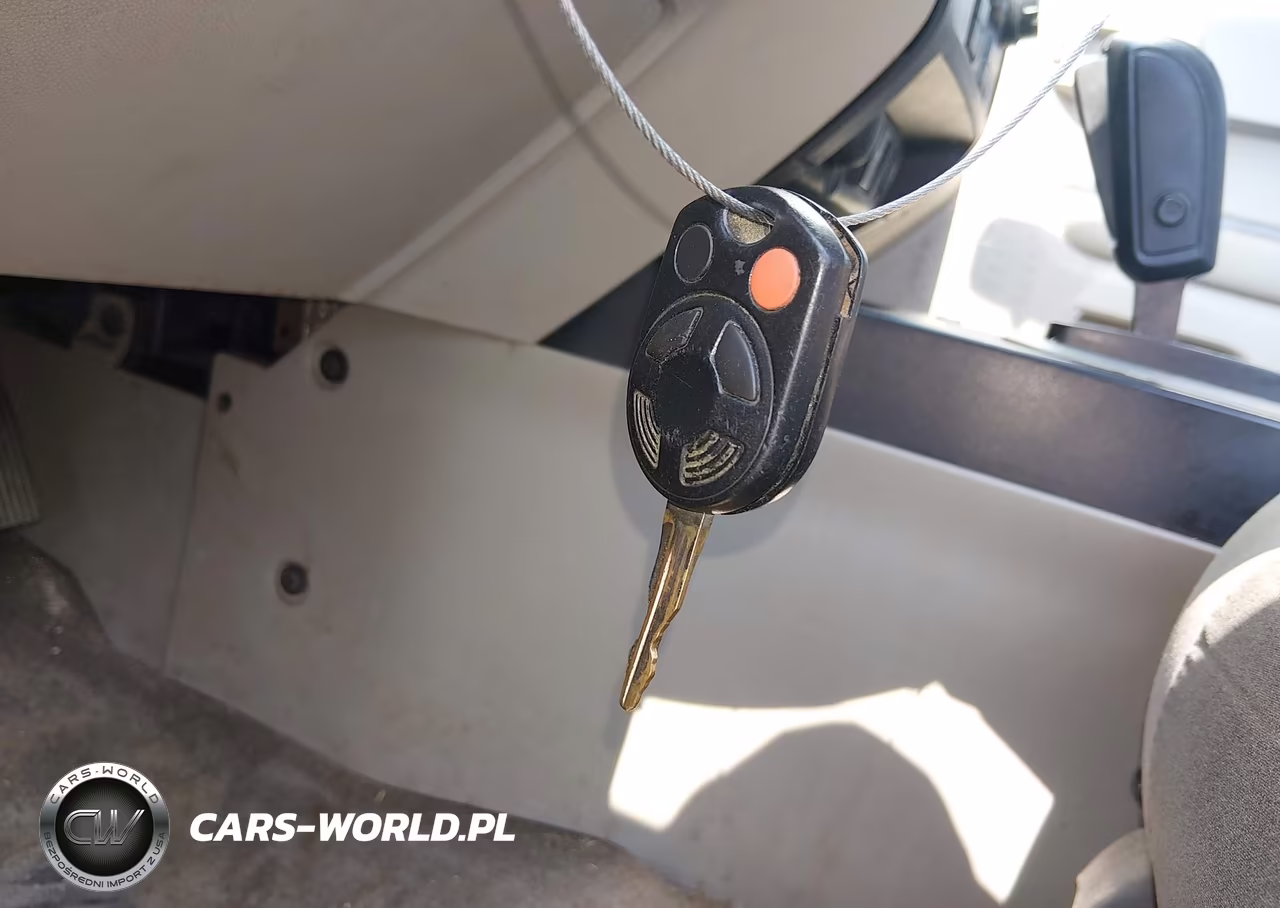 2010 Ford Escape Xls VIN:1FMCU0C78AKD04740 - 11
