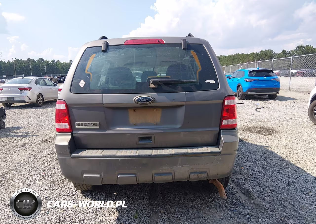 2010 Ford Escape Xls VIN:1FMCU0C78AKD04740 - 16