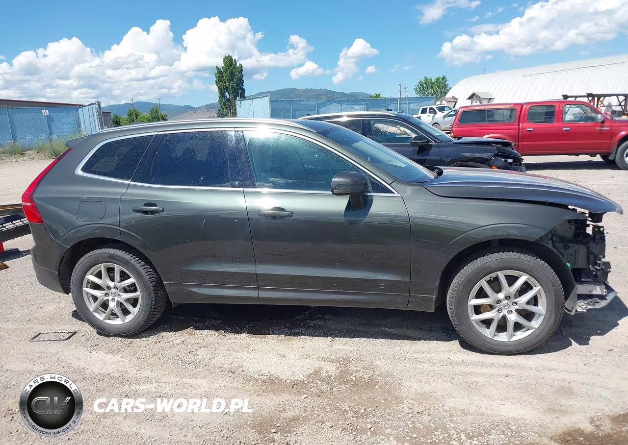 2018 Volvo Xc60 T5 Momentum VIN:YV4102RK0J1084835 - 14