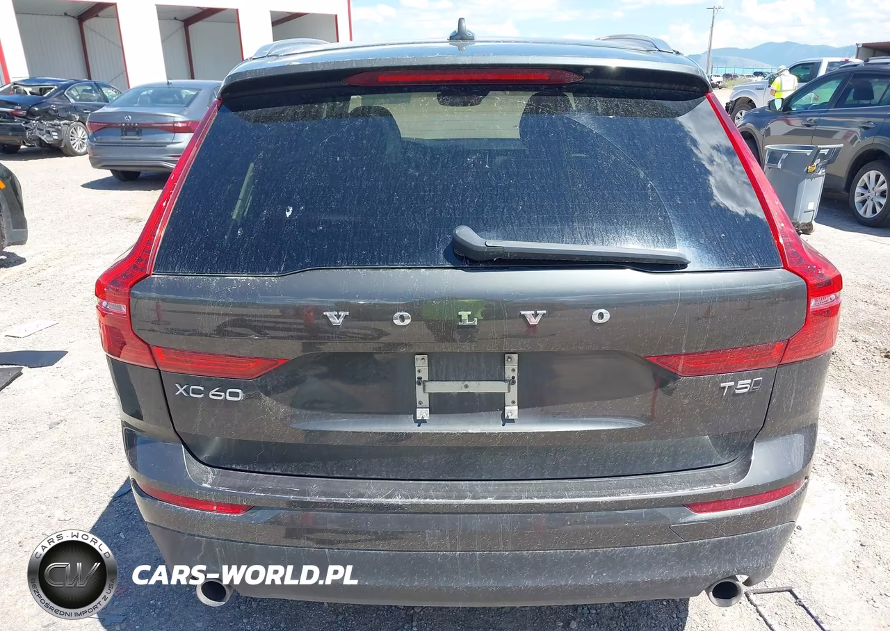 2018 Volvo Xc60 T5 Momentum VIN:YV4102RK0J1084835 - 17