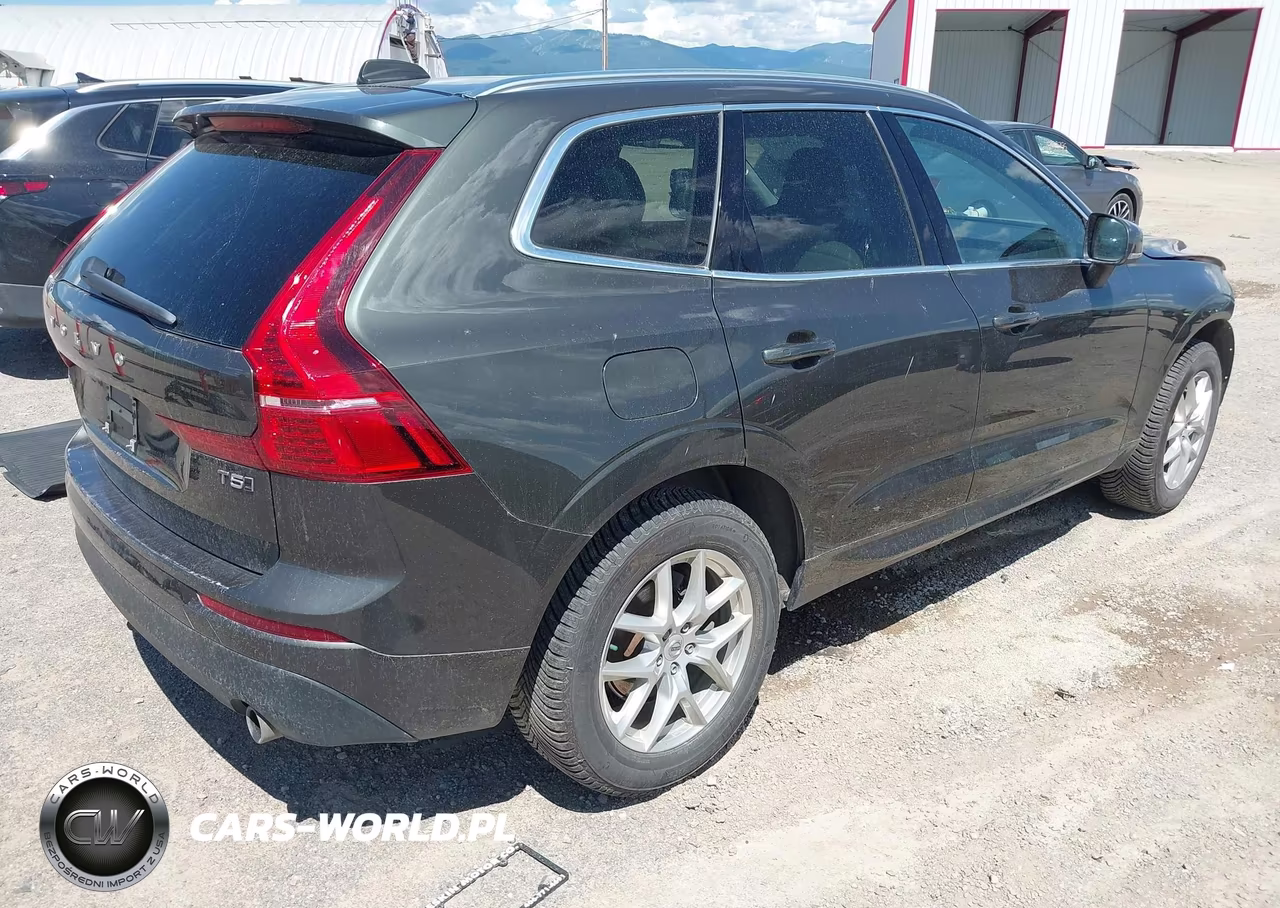 2018 Volvo Xc60 T5 Momentum VIN:YV4102RK0J1084835 - 4