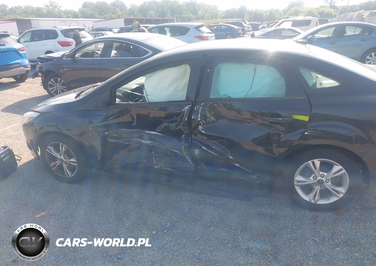 2014 Ford Focus Se VIN:1FADP3F28EL396715 - 6