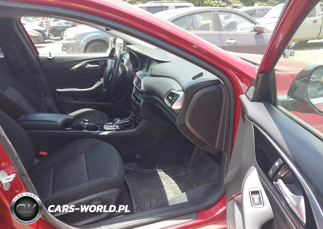 2017 Infiniti Qx30 VIN:SJKCH5CP0HA033000 - 5