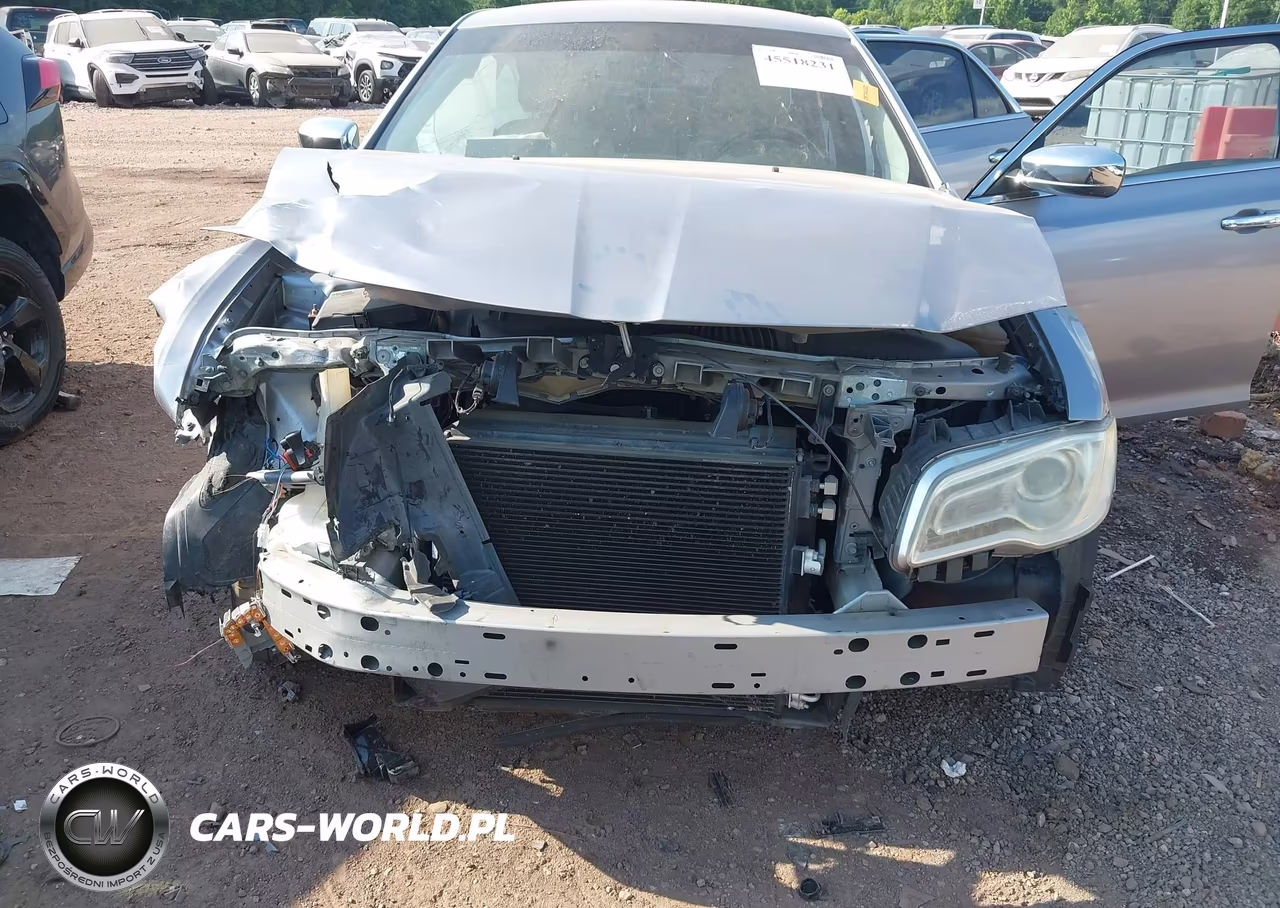 2018 Chrysler 300 Limited VIN:2C3CCAEG1JH142679 - 6