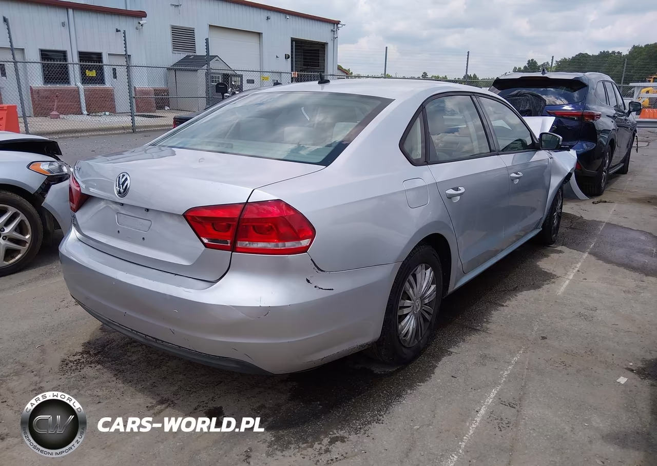 2014 Volkswagen Passat 2.5L S VIN:1VWAP7A38EC018511 - 4