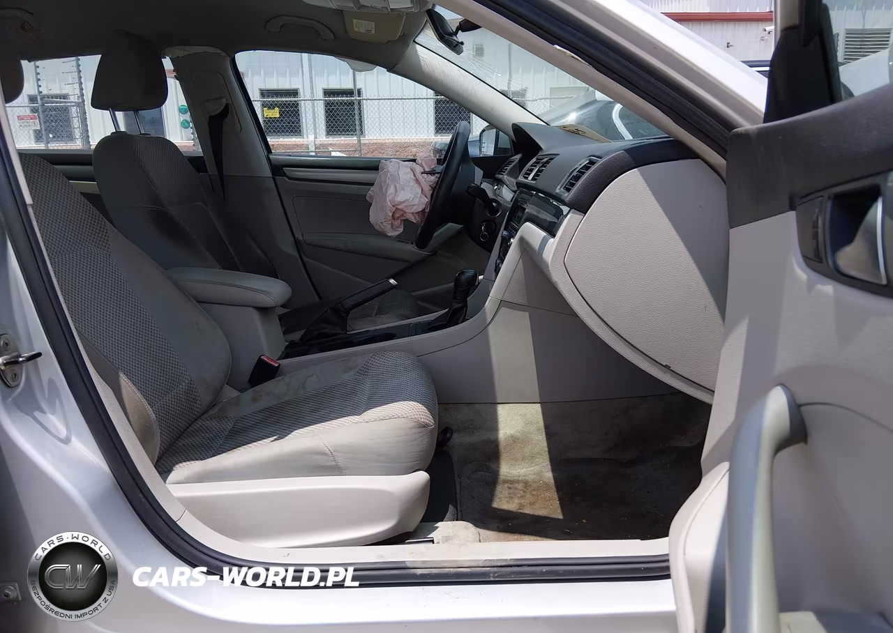 2014 Volkswagen Passat 2.5L S VIN:1VWAP7A38EC018511 - 5