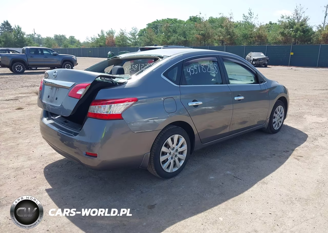 2015 Nissan Sentra S VIN:3N1AB7AP4FY376396 - 4