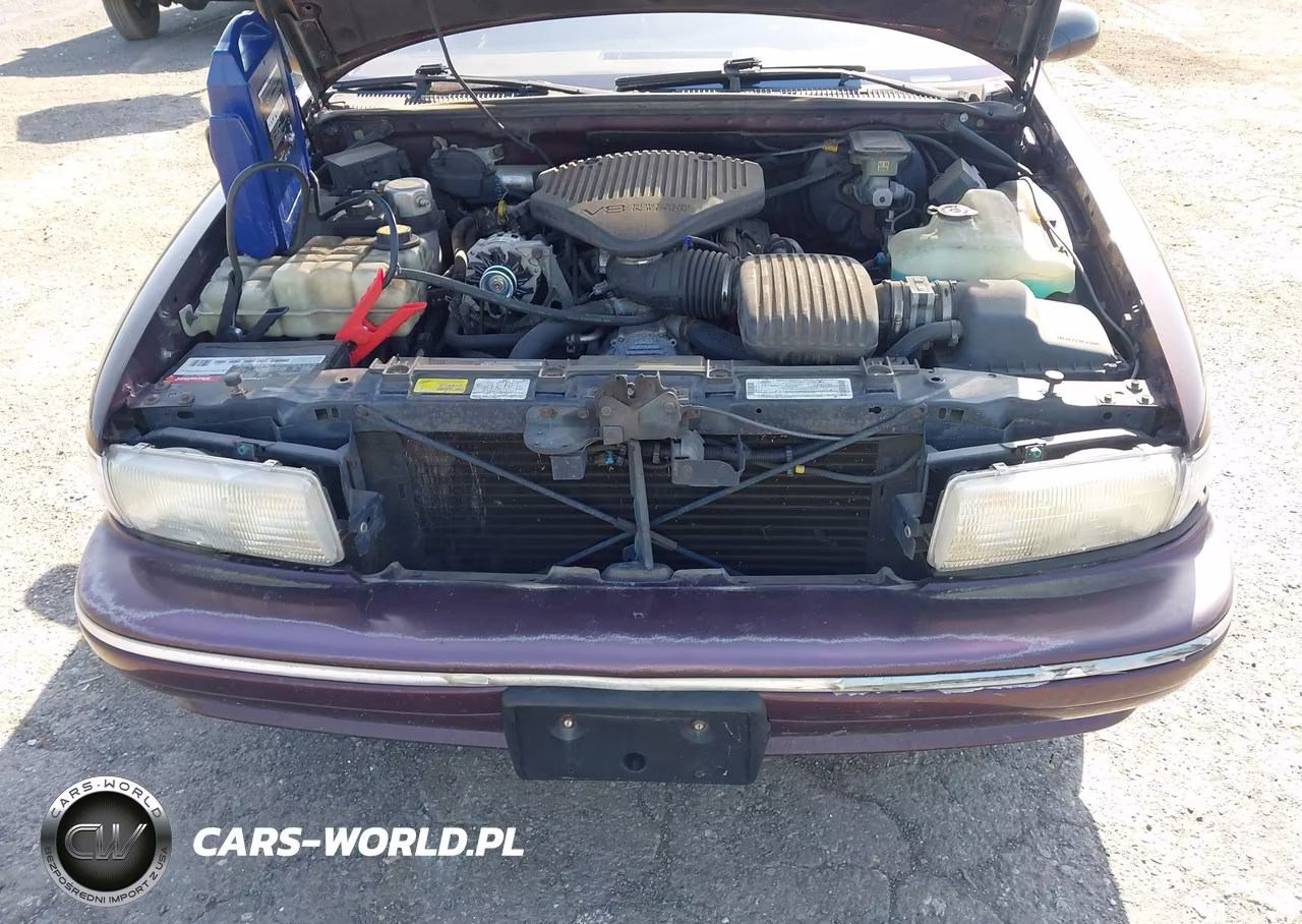 1996 Chevrolet Caprice Classic VIN:1G1BL52W4TR163323 - 6