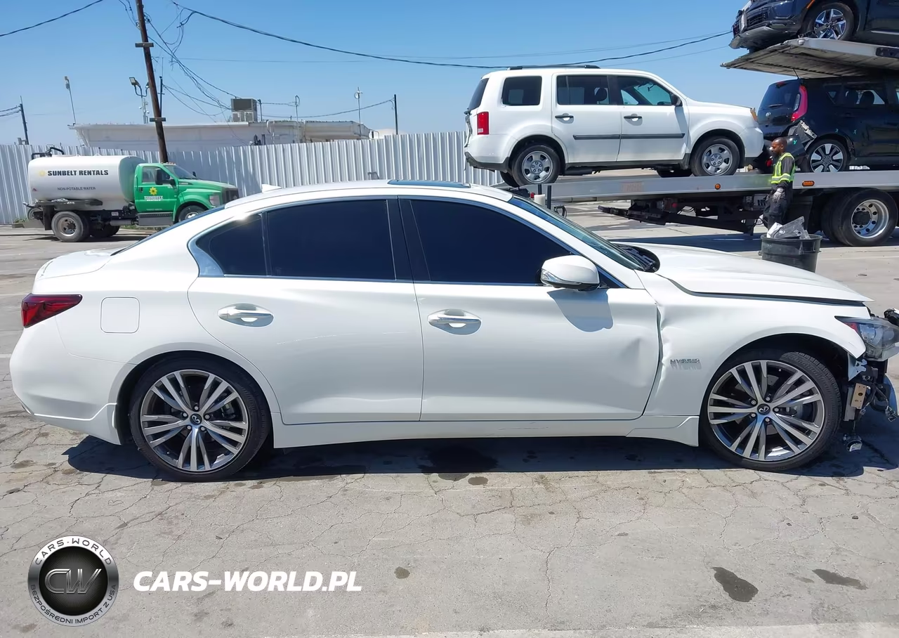 2018 Infiniti Q50 Hybrid Luxe VIN:JN1AV7AP2JM160033 - 14