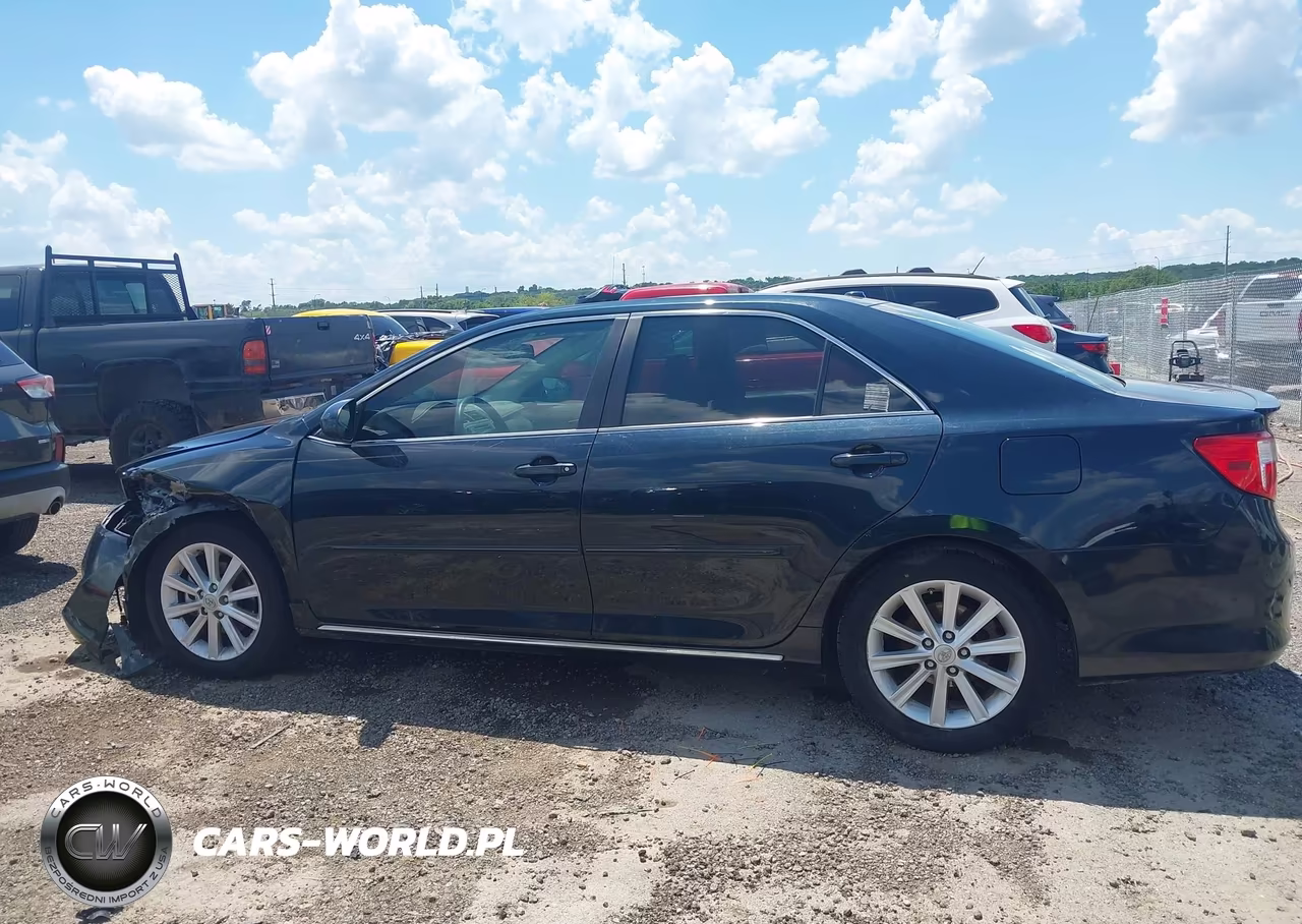 2013 Toyota Camry Xle VIN:4T1BF1FK3DU667130 - 15