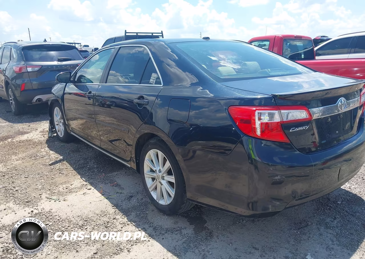 2013 Toyota Camry Xle VIN:4T1BF1FK3DU667130 - 3