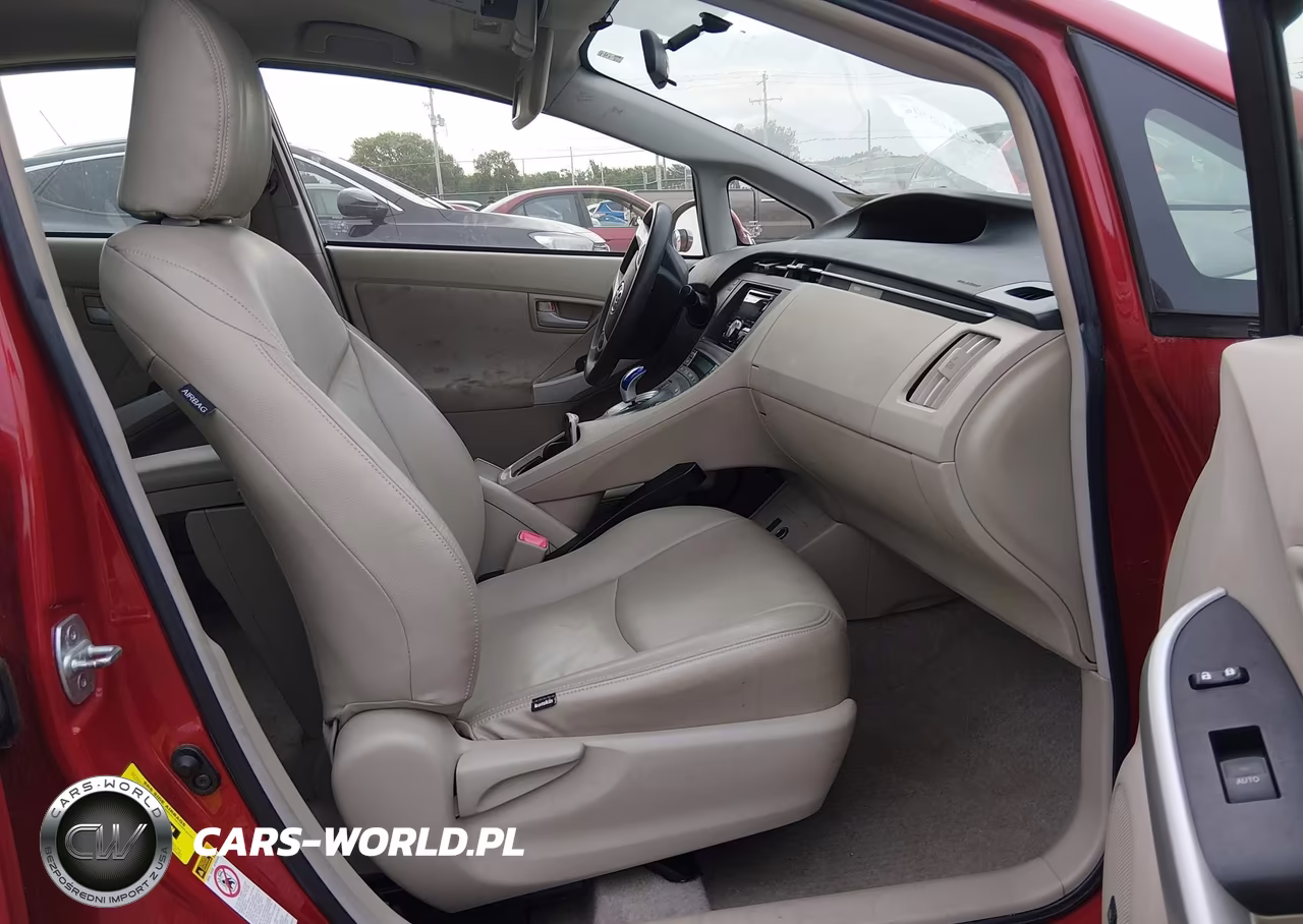 2011 Toyota Prius Three VIN:JTDKN3DU8B5367551 - 5