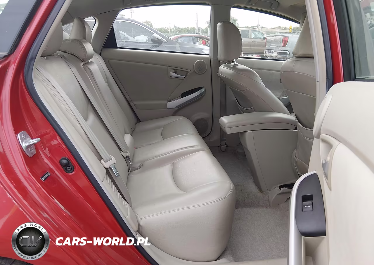 2011 Toyota Prius Three VIN:JTDKN3DU8B5367551 - 8