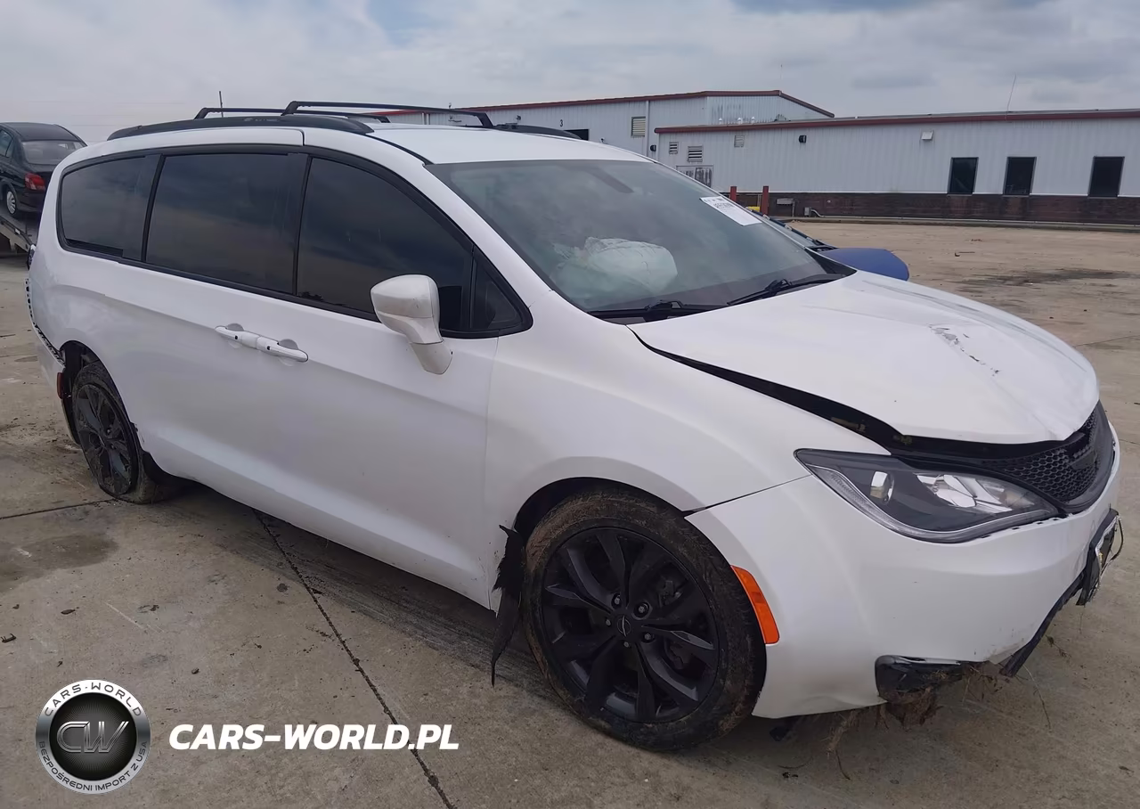 2018 Chrysler Pacifica Touring L