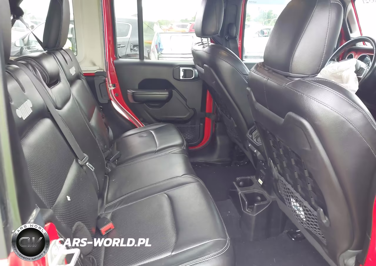 2019 Jeep Wrangler Unlimited Rubicon 4X4 VIN:1C4HJXFG9KW605597 - 8