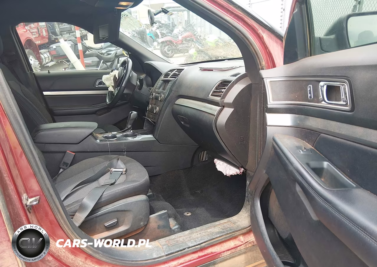 2019 Ford Explorer Xlt VIN:1FM5K7D86KGA21997 - 5