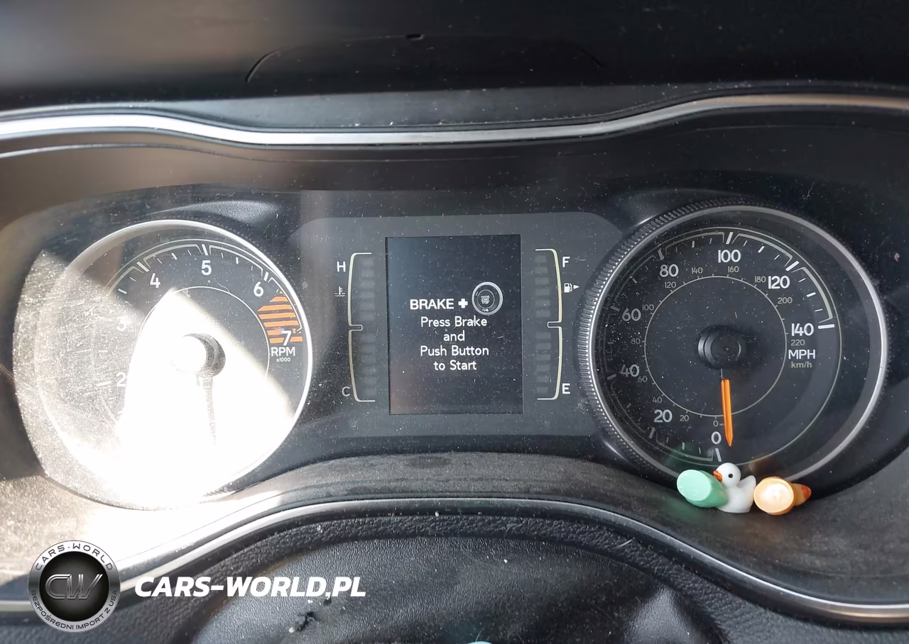 2019 Jeep Cherokee Latitude Plus Fwd VIN:1C4PJLLB8KD434236 - 7