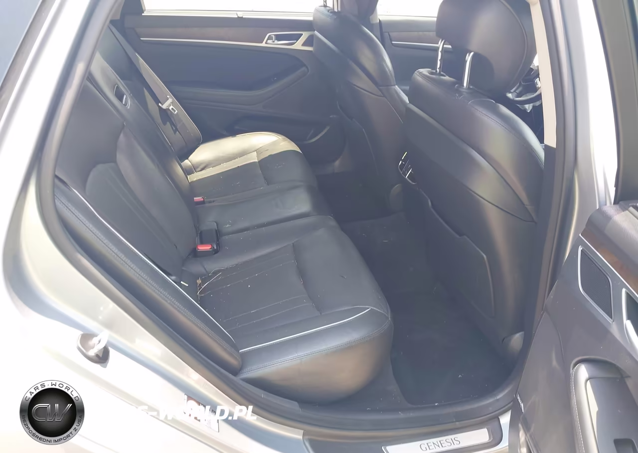 2015 Hyundai Genesis 3.8 VIN:KMHGN4JE2FU075510 - 8