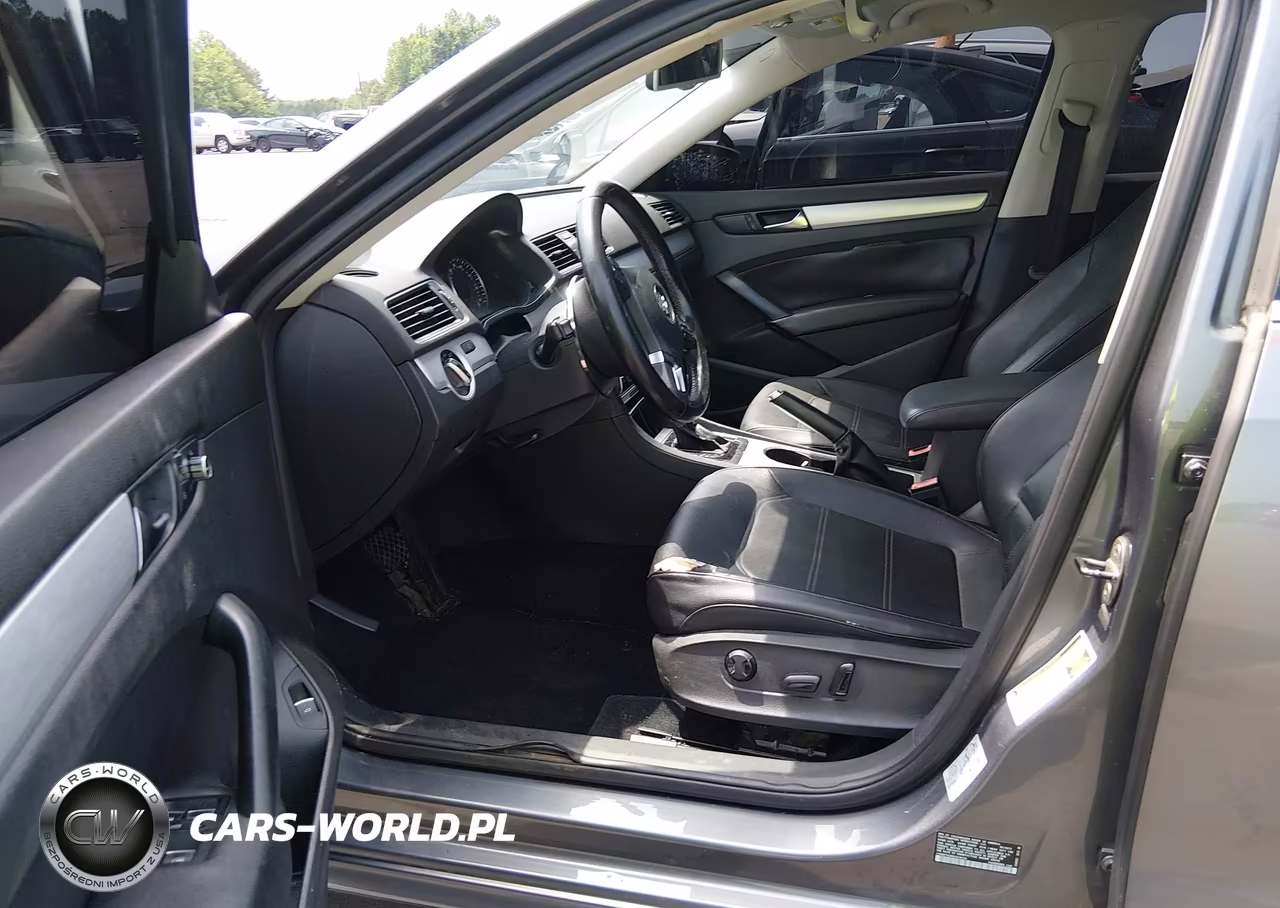 2013 Volkswagen Passat 2.5L Se VIN:1VWBP7A36DC018106 - 5