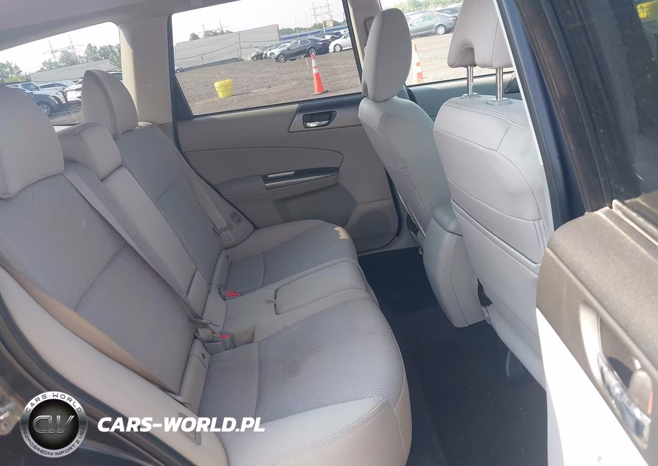 2013 Subaru Forester 2.5X Premium VIN:JF2SHADC2DH443805 - 8