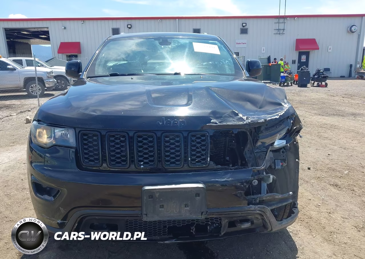 2019 Jeep Grand Cherokee Upland 4X4 VIN:1C4RJFAG3KC538115 - 12
