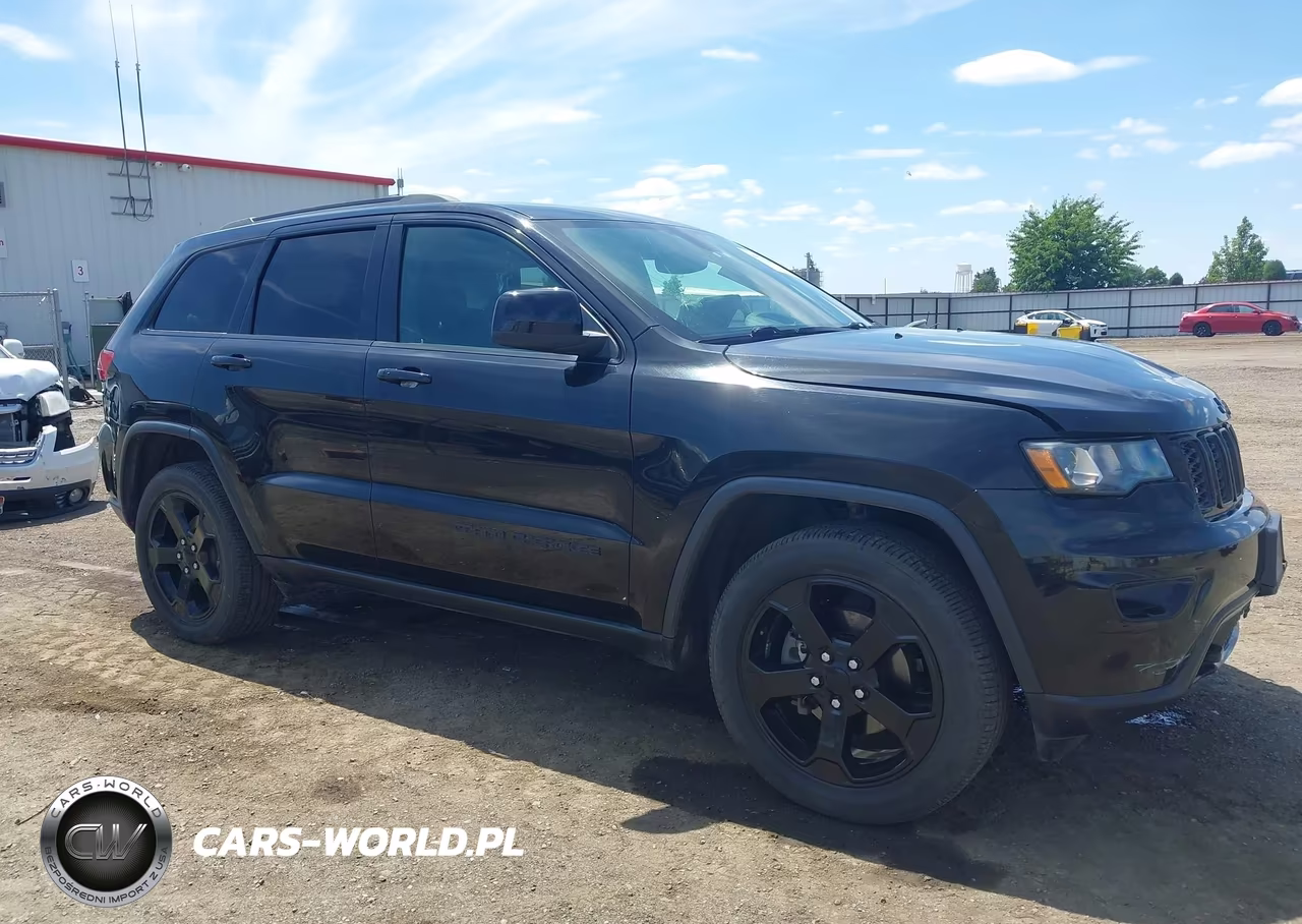 2019 Jeep Grand Cherokee Upland 4X4 VIN:1C4RJFAG3KC538115 - 13