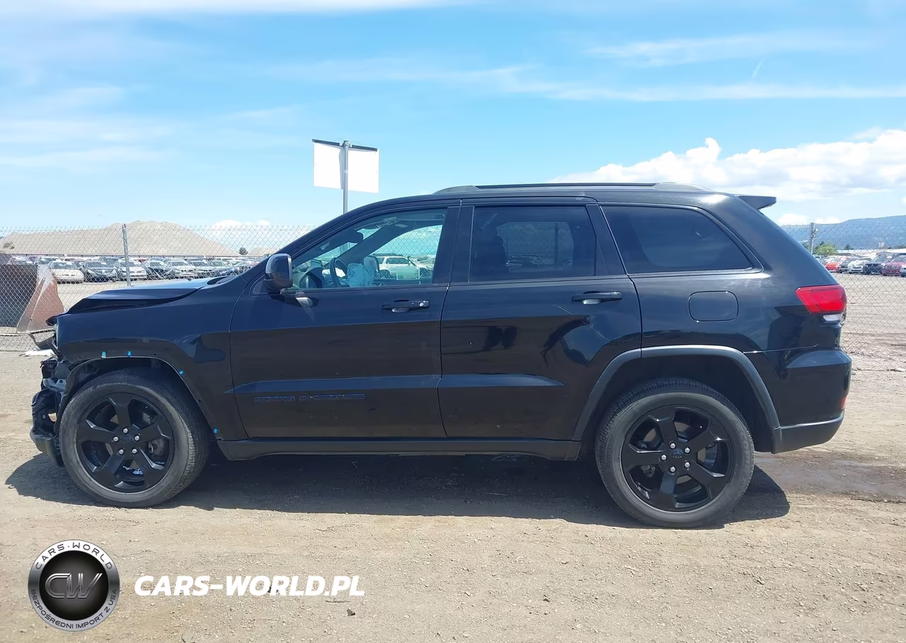 2019 Jeep Grand Cherokee Upland 4X4 VIN:1C4RJFAG3KC538115 - 14