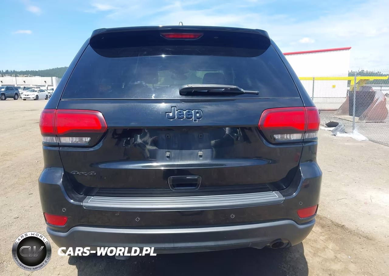 2019 Jeep Grand Cherokee Upland 4X4 VIN:1C4RJFAG3KC538115 - 16