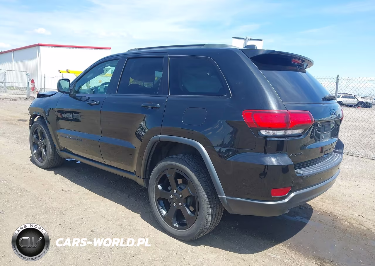 2019 Jeep Grand Cherokee Upland 4X4 VIN:1C4RJFAG3KC538115 - 3